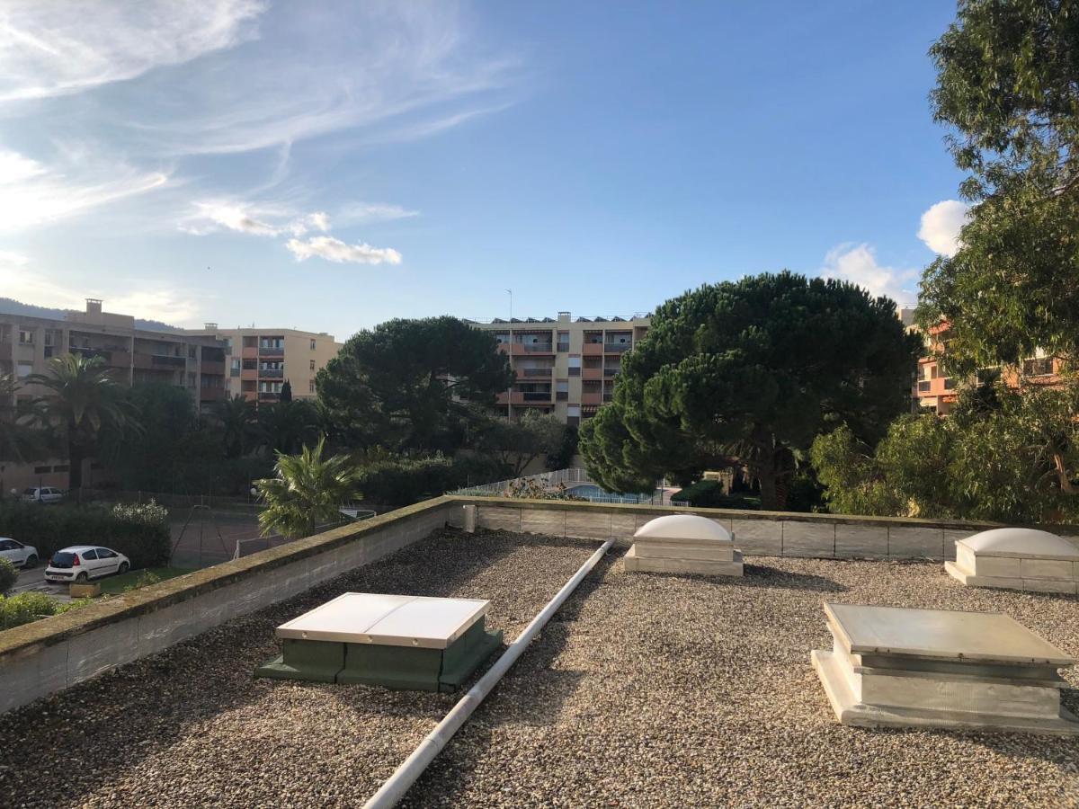 La Cle -Climatisation - Parking Prive - Ideale - Professionnels - Familles - Amis Hyeres Exterior photo